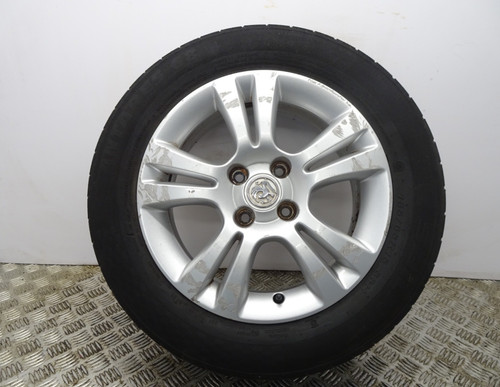 Vauxhall corsa genuine - d,